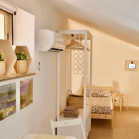 Beachfront Rooms Marina Di Ragusa Exterior photo