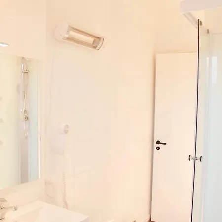 Beachfront Rooms Marina Di Ragusa Exterior photo