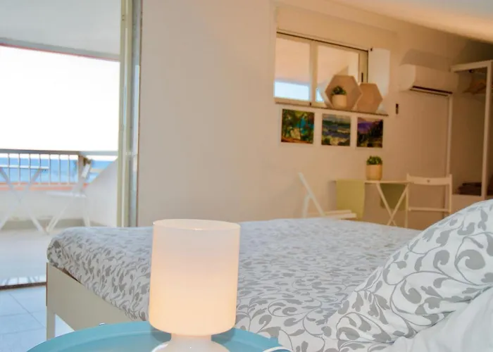 Beachfront Rooms Marina Di Ragusa
